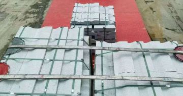 佳木斯 芝麻白仿形加直形路沿石出货日常