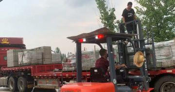 佳木斯 黄金麻冰裂纹，地铺石装车