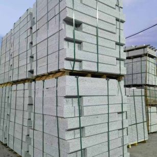 佳木斯 芝麻白花岗岩路沿石，路缘石，路肩石，道牙，立缘石，马路牙子，街沿石，侧石等