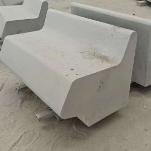 佳木斯 芝麻白花岗岩异形坐凳，石凳