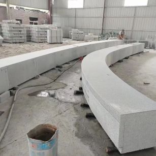 佳木斯芝麻白花岗岩石板材 园林光面弧形坐凳