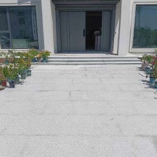 佳木斯 芝麻白花岗岩地铺石地面铺装