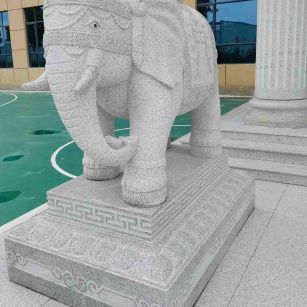 佳木斯 白麻花岗岩动物异形石雕-大象