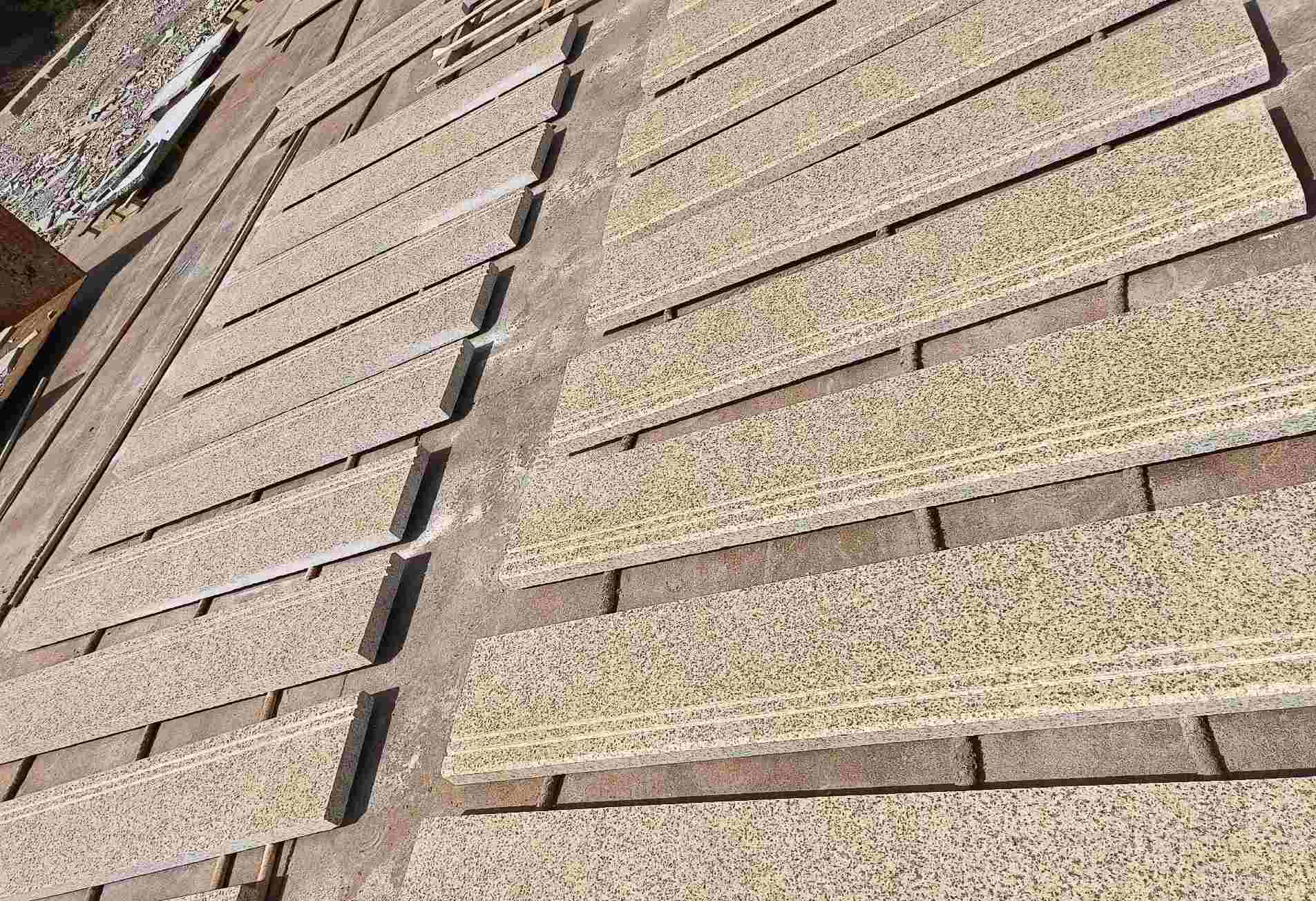 佳木斯 黄金麻花岗岩光面楼梯踏步