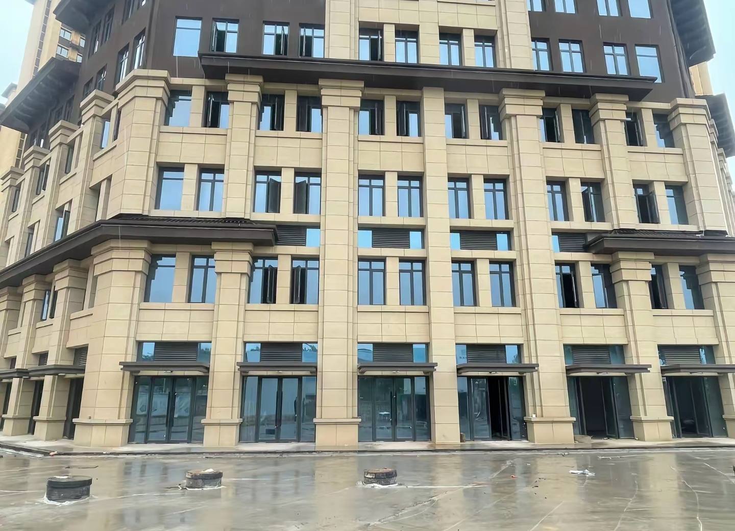 佳木斯 黄金麻花岗岩荔枝面小区外墙干挂