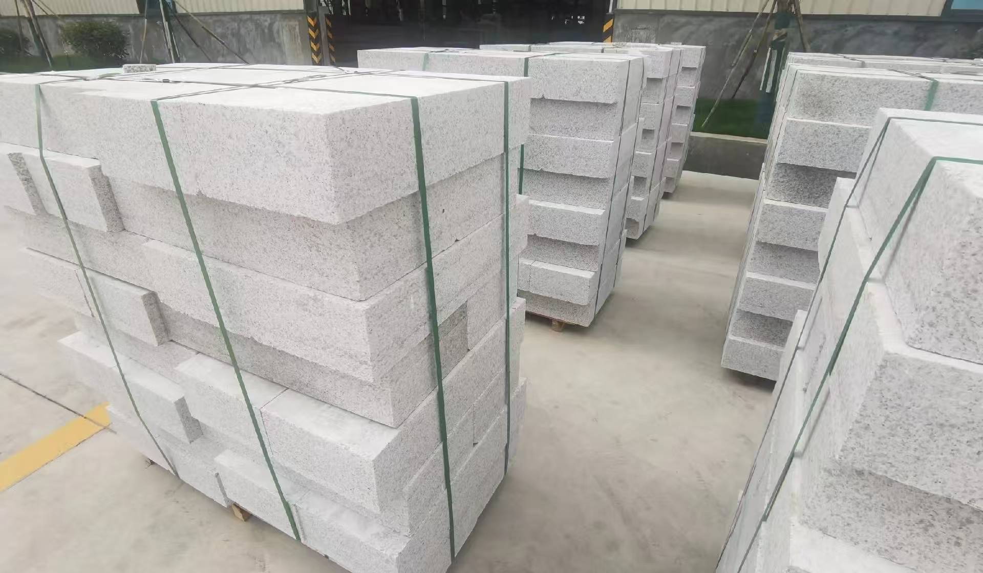 佳木斯 白麻花岗岩路沿石，立缘石，平缘石，路牙石，道牙石，马路牙子等