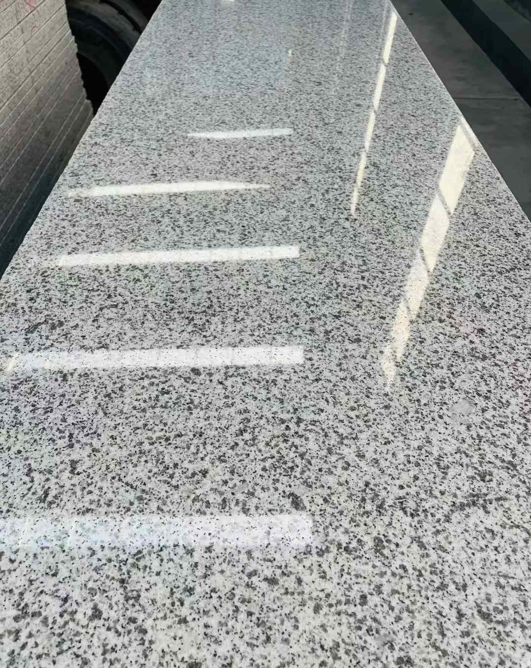 佳木斯 白麻花岗岩光面毛板