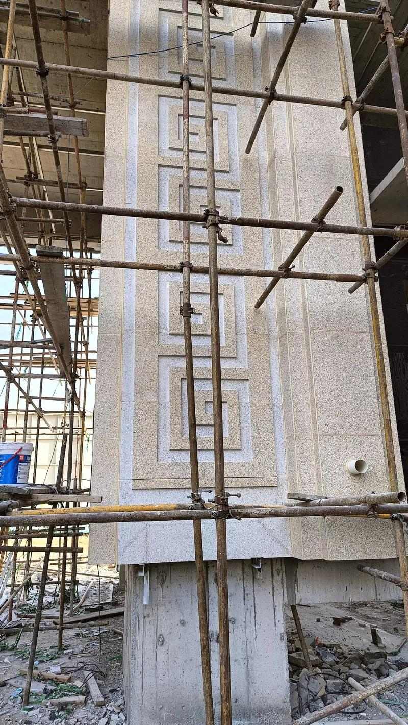 佳木斯 黄金麻花岗岩别墅外墙干挂回纹造型效果