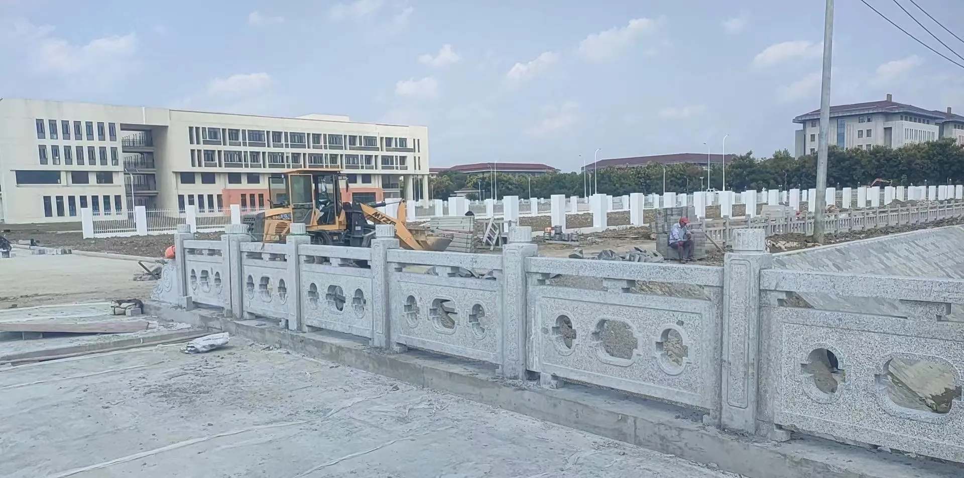 佳木斯 白麻花岗岩荔枝面河道栏杆