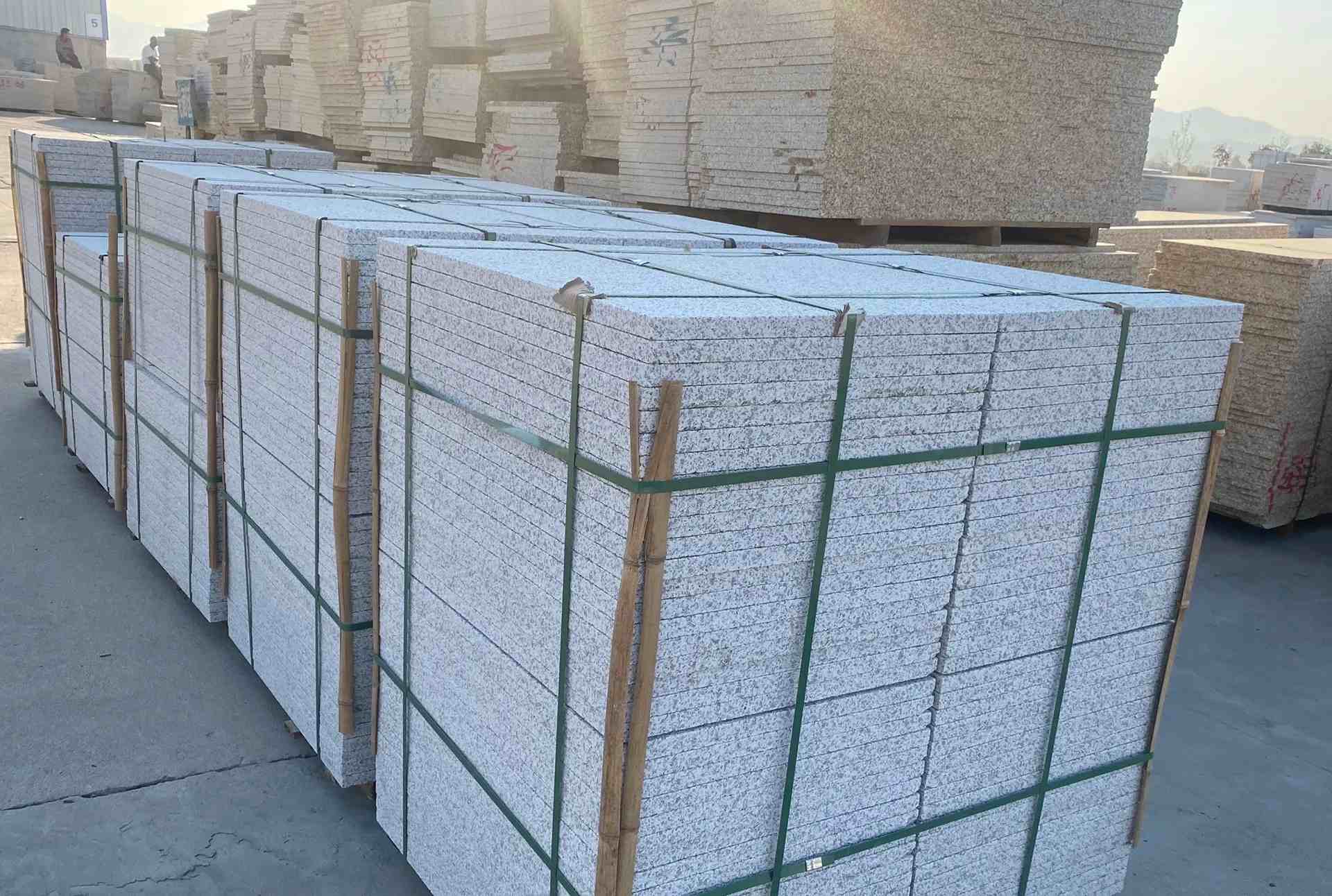 佳木斯 白麻花岗岩荔枝面地铺石